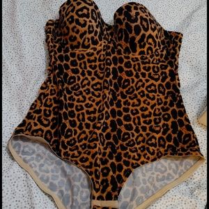 Cheetah print lingers or bathing suit